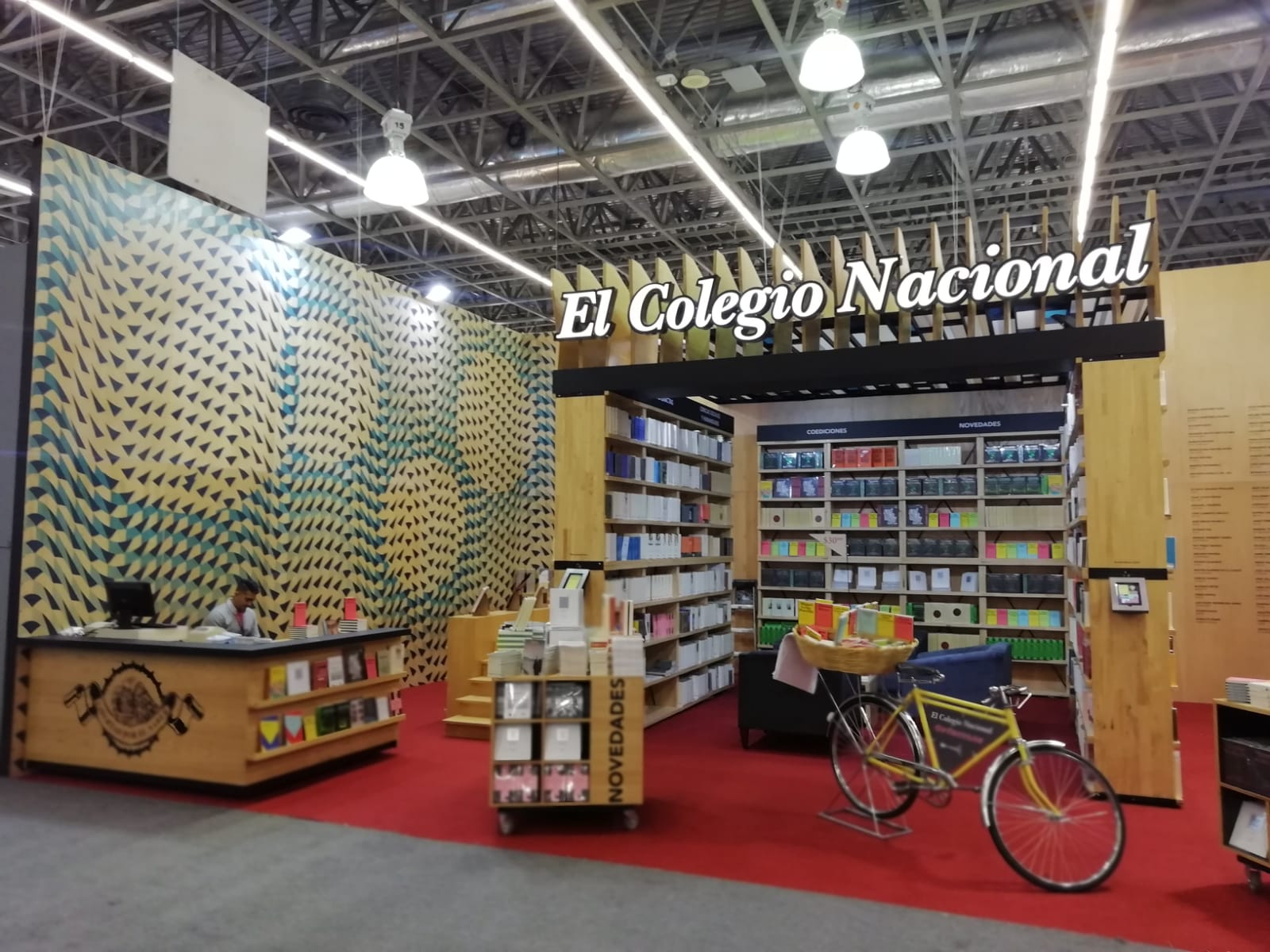 Stand Colegio Nacional, FIL 2019