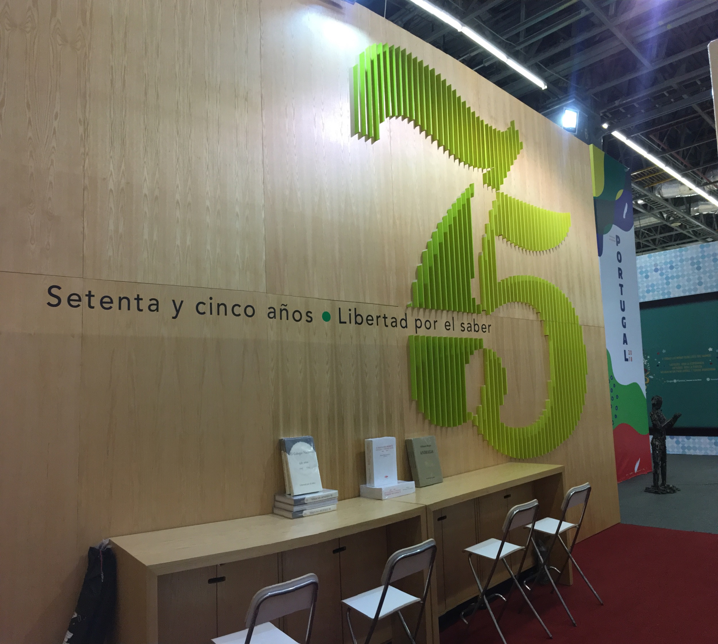 Stand Colegio Nacional, FIL 2018