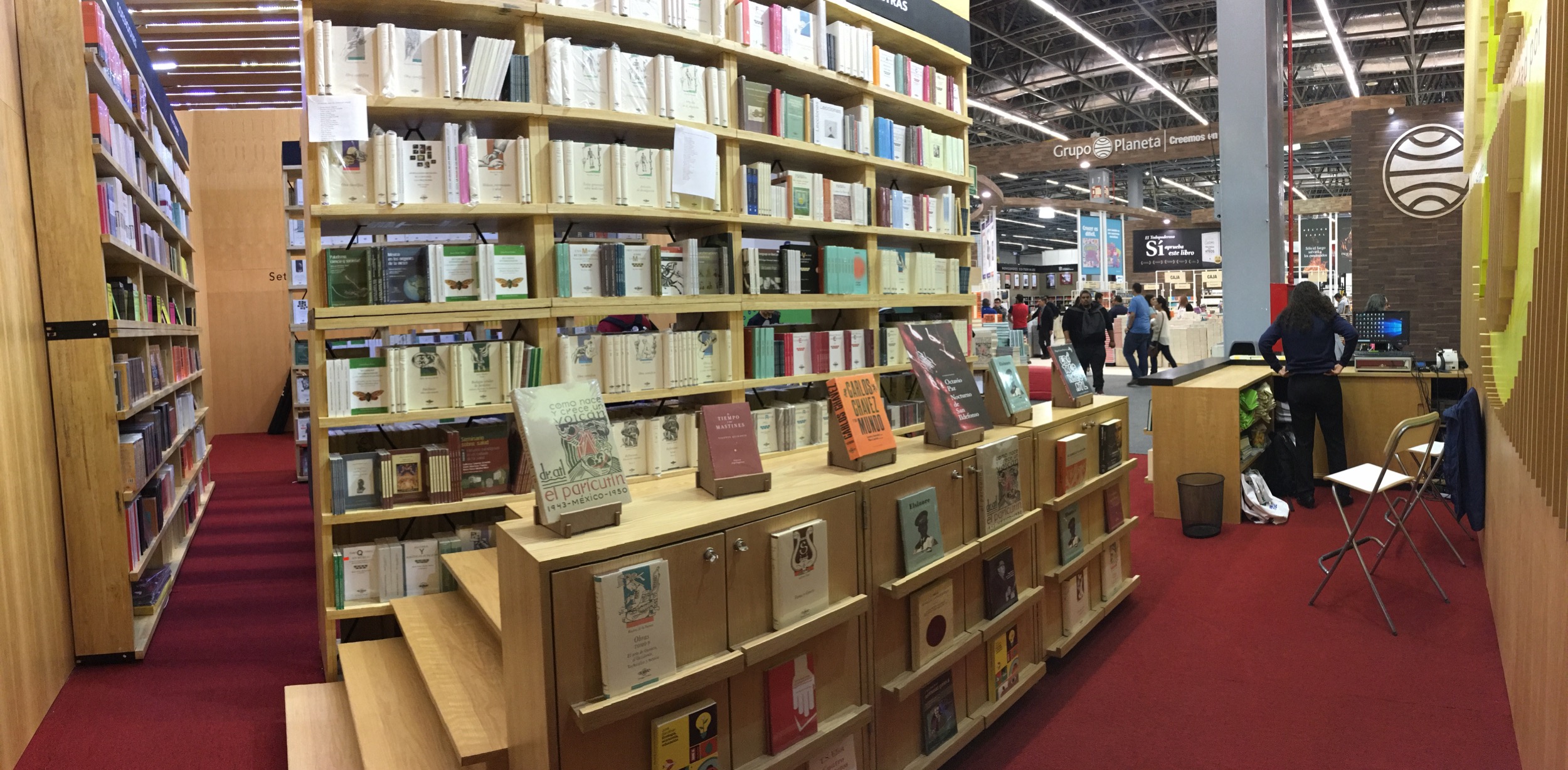 Stand Colegio Nacional, FIL 2018