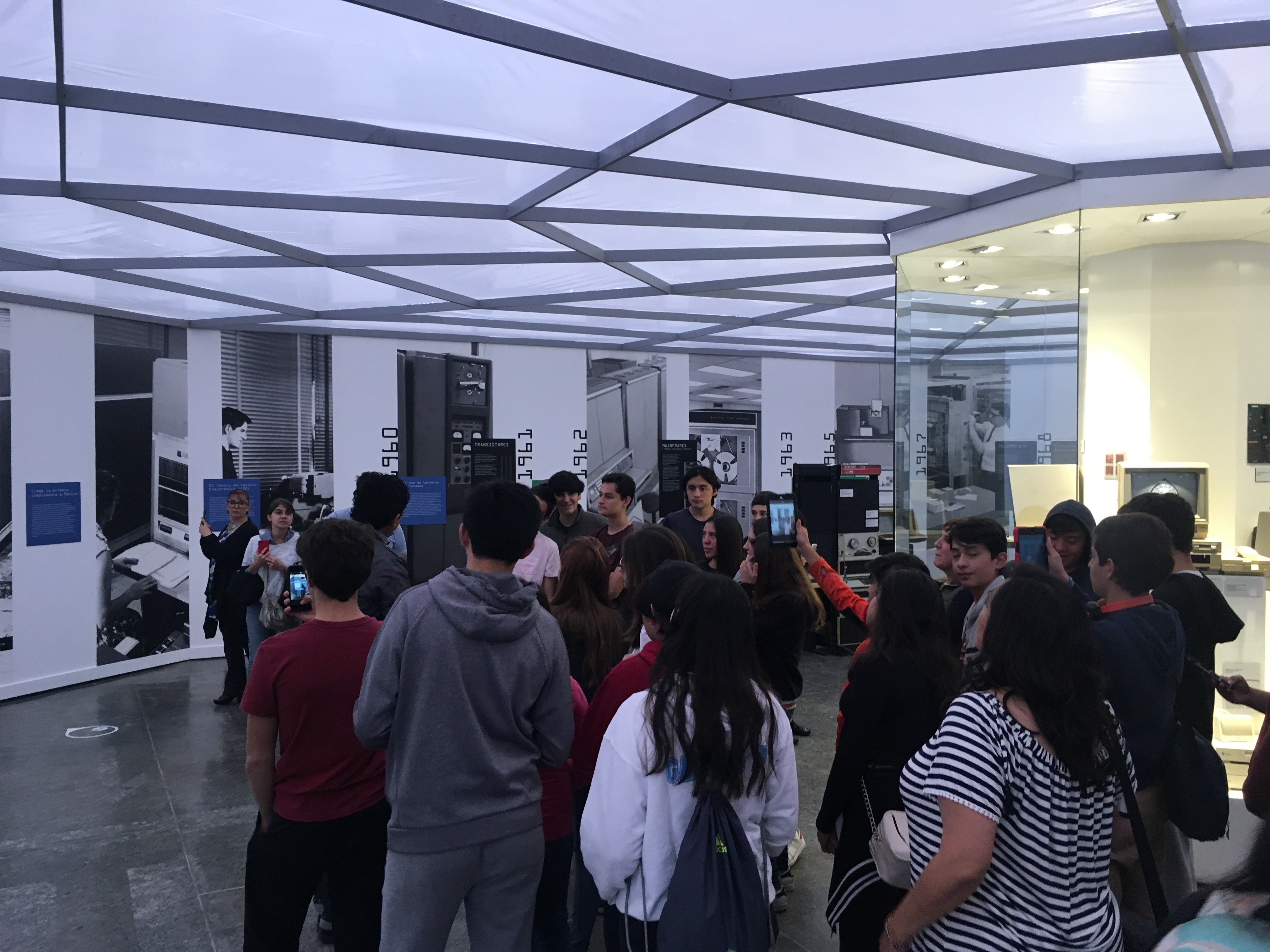 Del Bulbo a la Nube, 60 años de cómputo en México